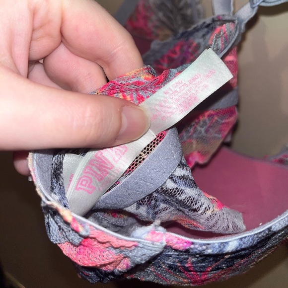 VS PINK push up bralette - Picture 4 of 4